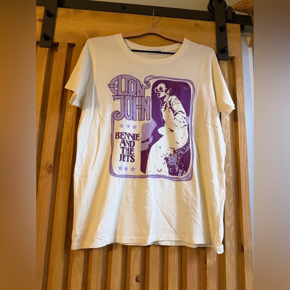 Daydreamer Elton John Graphic Tee - Picture 3 of 6